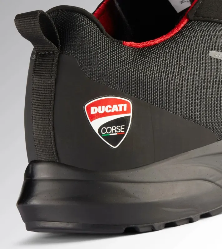 Diadora Fly Motor Matryx S3L ESD - plitke zaštitne cipele otporne na vodu sa karbonskom kapicom i Vibram đonom